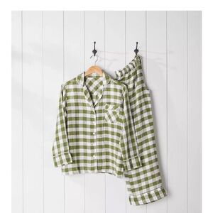 NWT Serena & Lily Hyannis Linen Pajamas